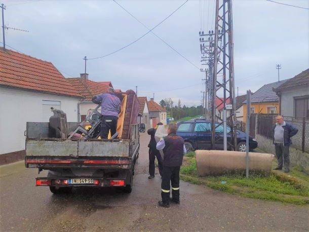 ЈЕСЕЊА АКЦИЈА ОДВОЖЕЊА КАБАСТОГ ОТПАДА